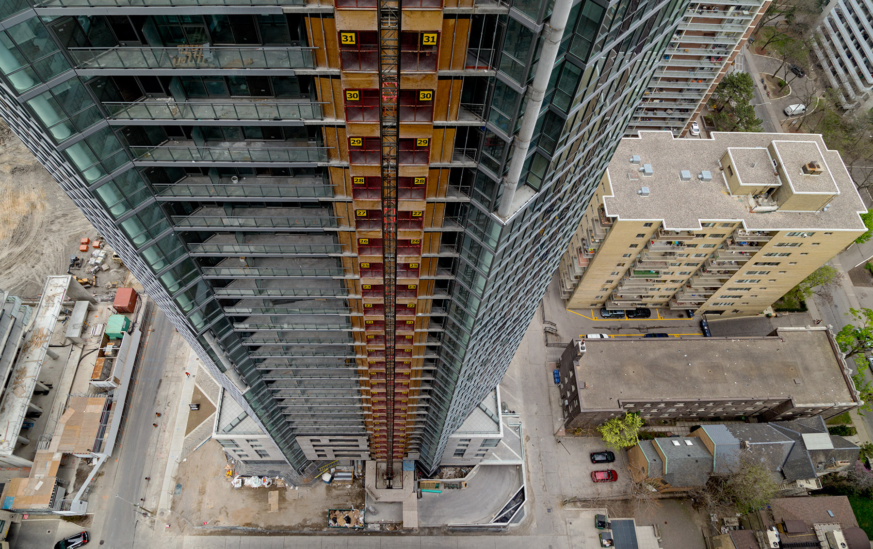20150528. Construction of the Chaz Condos nears completion creat