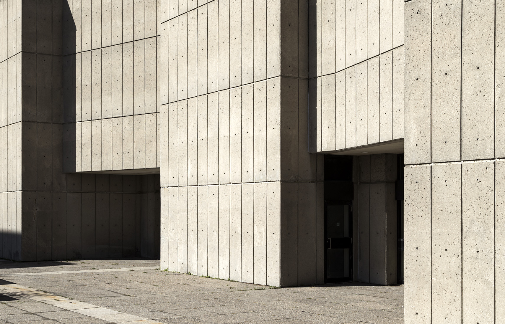 20161009. A study in concrete at York University's Curtis Lectur