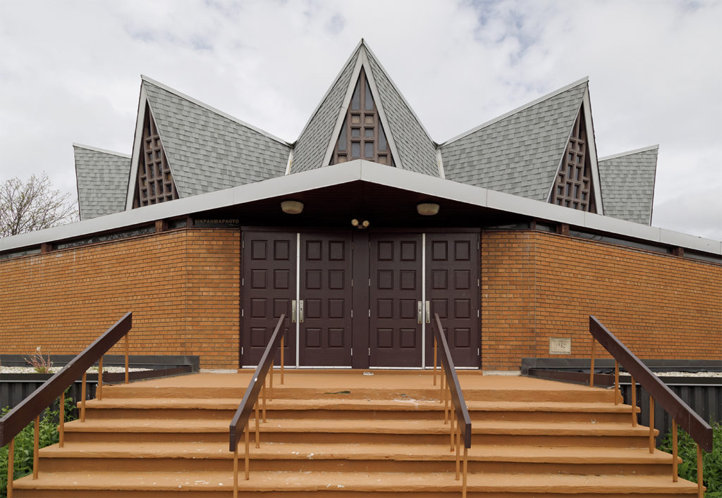 20220712. Wexford Presbyterian Church wears a crown of 12 triangular ...